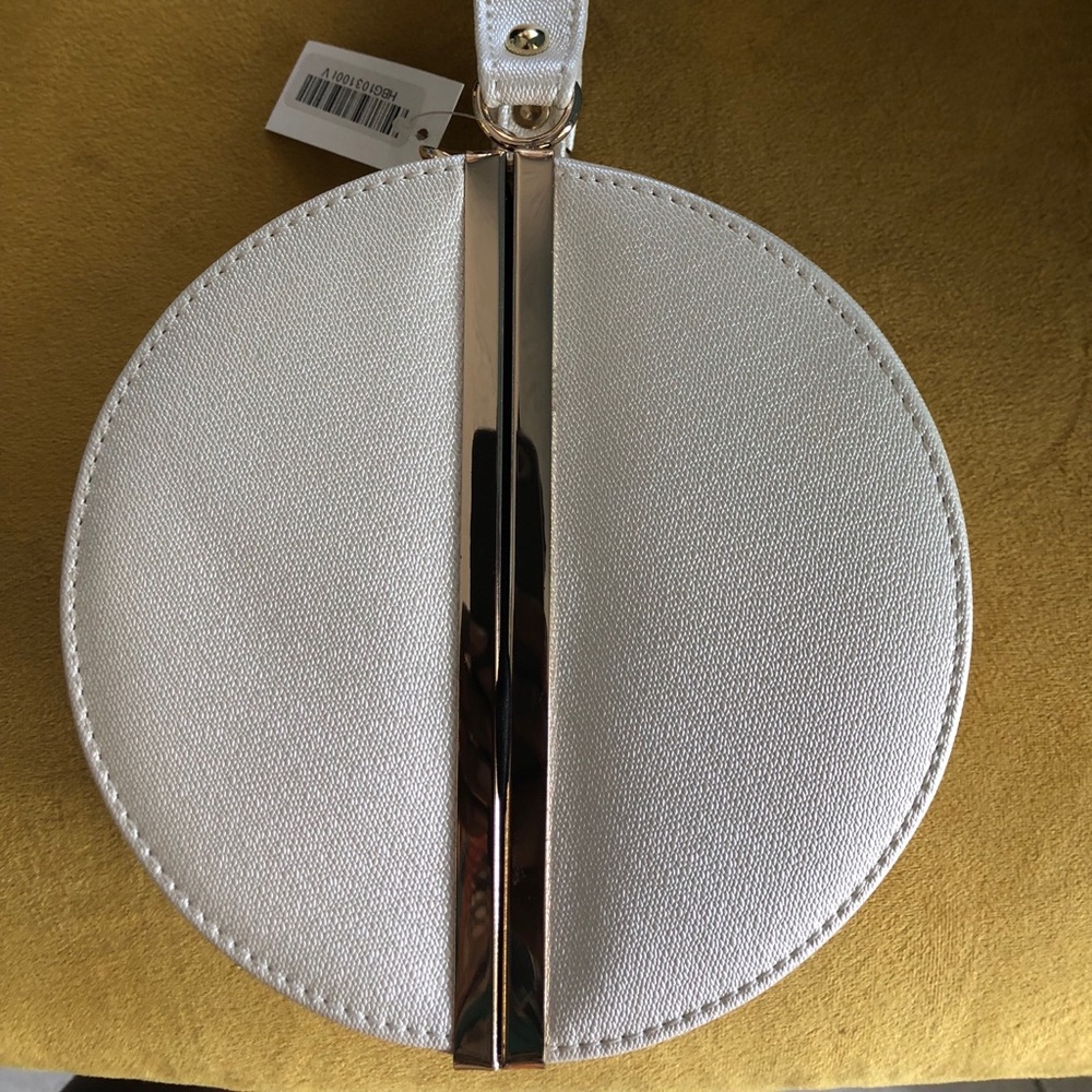 Ivory Wristlet Handbag